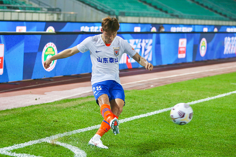 欧篮联冲刺阶段走向成谜，广州队外线爆发，管理层满意，球探报告显示潜力的简单介绍